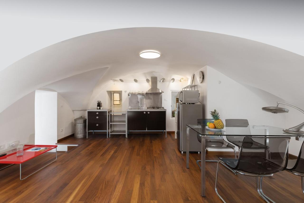 New! Amazing Piazza Navona View Apartment Rome Exterior photo